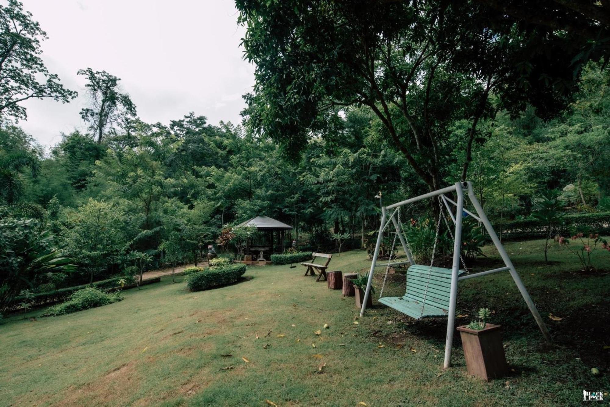 Suriyan Villa Erawan Kanchanaburi สุริยัน วิลล่า เอราวัณ กาญจนบุรี Tha Kradan Exterior photo